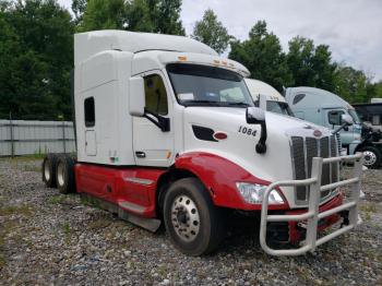  Salvage Peterbilt 579