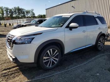  Salvage Nissan Pathfinder