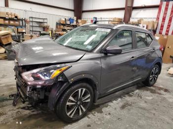  Salvage Nissan Kicks