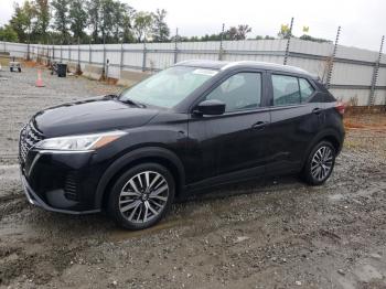  Salvage Nissan Kicks