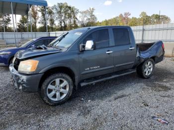  Salvage Nissan Titan