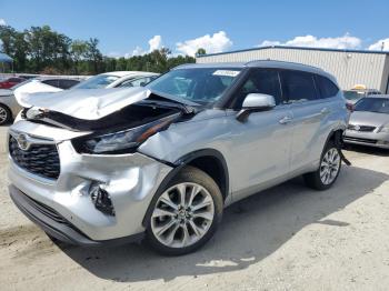  Salvage Toyota Highlander