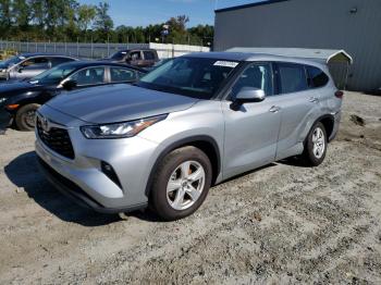  Salvage Toyota Highlander