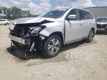  Salvage Nissan Pathfinder