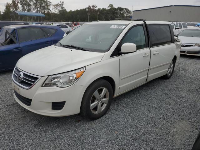  Salvage Volkswagen Routan