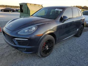  Salvage Porsche Cayenne