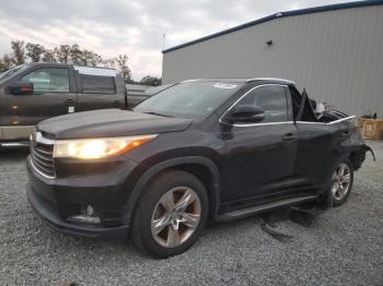  Salvage Toyota Highlander