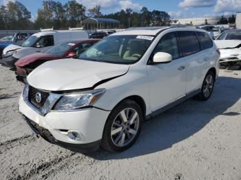  Salvage Nissan Pathfinder