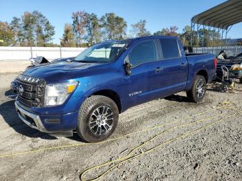  Salvage Nissan Titan