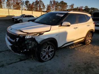  Salvage Kia Seltos