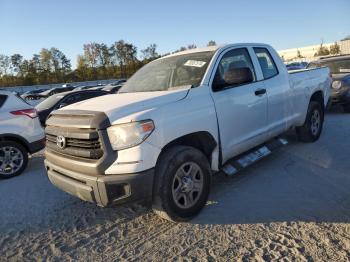  Salvage Toyota Tundra