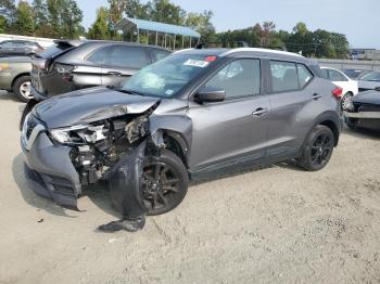  Salvage Nissan Kicks