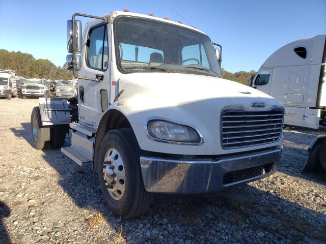  Salvage Freightliner M2 106 Med