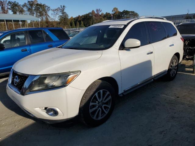  Salvage Nissan Pathfinder