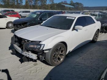  Salvage Chrysler 300