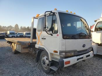  Salvage Nissan Diesel Ud2300