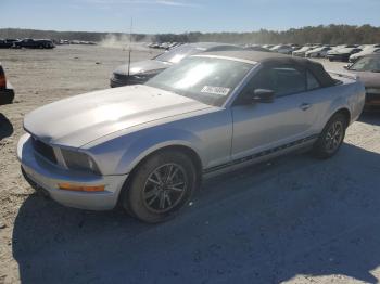  Salvage Ford Mustang