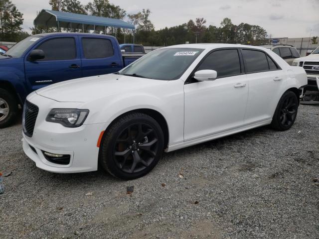  Salvage Chrysler 300