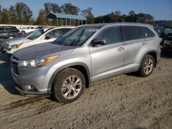  Salvage Toyota Highlander