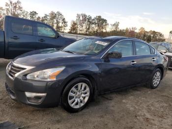  Salvage Nissan Altima