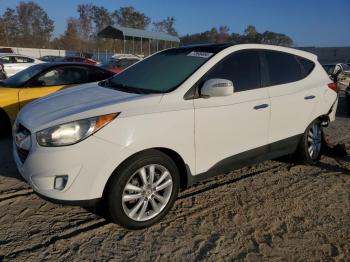  Salvage Hyundai TUCSON