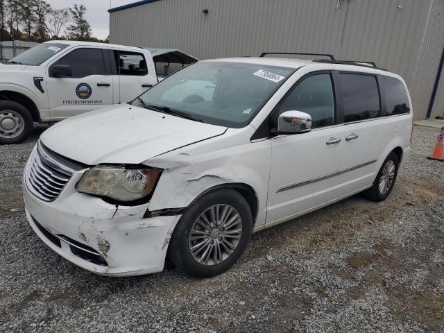  Salvage Chrysler Minivan