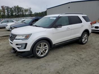  Salvage Ford Explorer