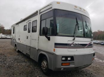  Salvage Winnebago Adventurer