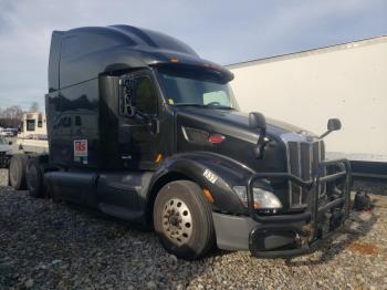  Salvage Peterbilt 579