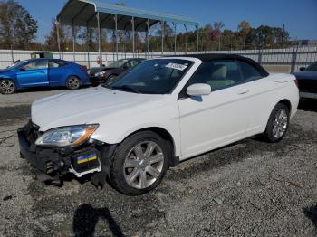  Salvage Chrysler 200