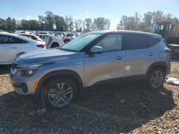  Salvage Kia Seltos