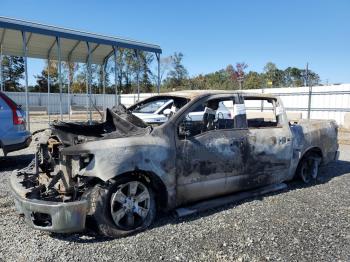  Salvage Nissan Titan