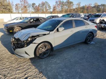  Salvage Hyundai ELANTRA