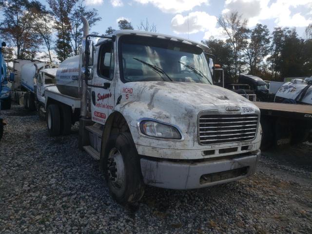  Salvage Freightliner M2 106 Med