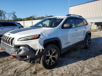  Salvage Jeep Cherokee