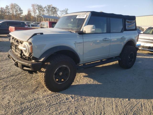  Salvage Ford Bronco