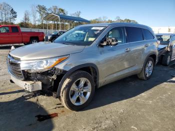  Salvage Toyota Highlander