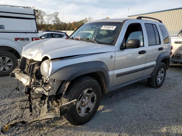  Salvage Jeep Liberty