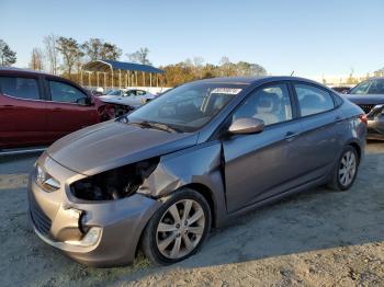  Salvage Hyundai ACCENT