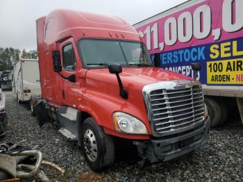  Salvage Freightliner Cascadia 1