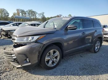  Salvage Toyota Highlander