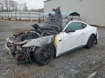  Salvage Ford Mustang