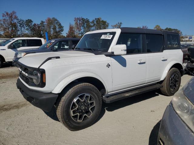  Salvage Ford Bronco