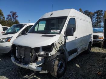  Salvage Mercedes-Benz Sprinter