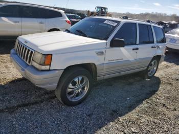  Salvage Jeep Cherokee