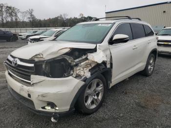  Salvage Toyota Highlander