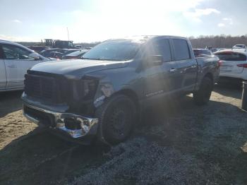  Salvage Nissan Titan