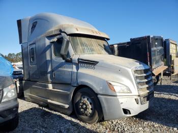  Salvage Freightliner Cascadia 1