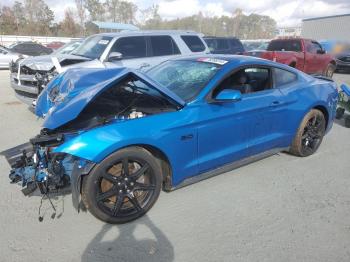  Salvage Ford Mustang