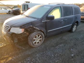  Salvage Chrysler Minivan